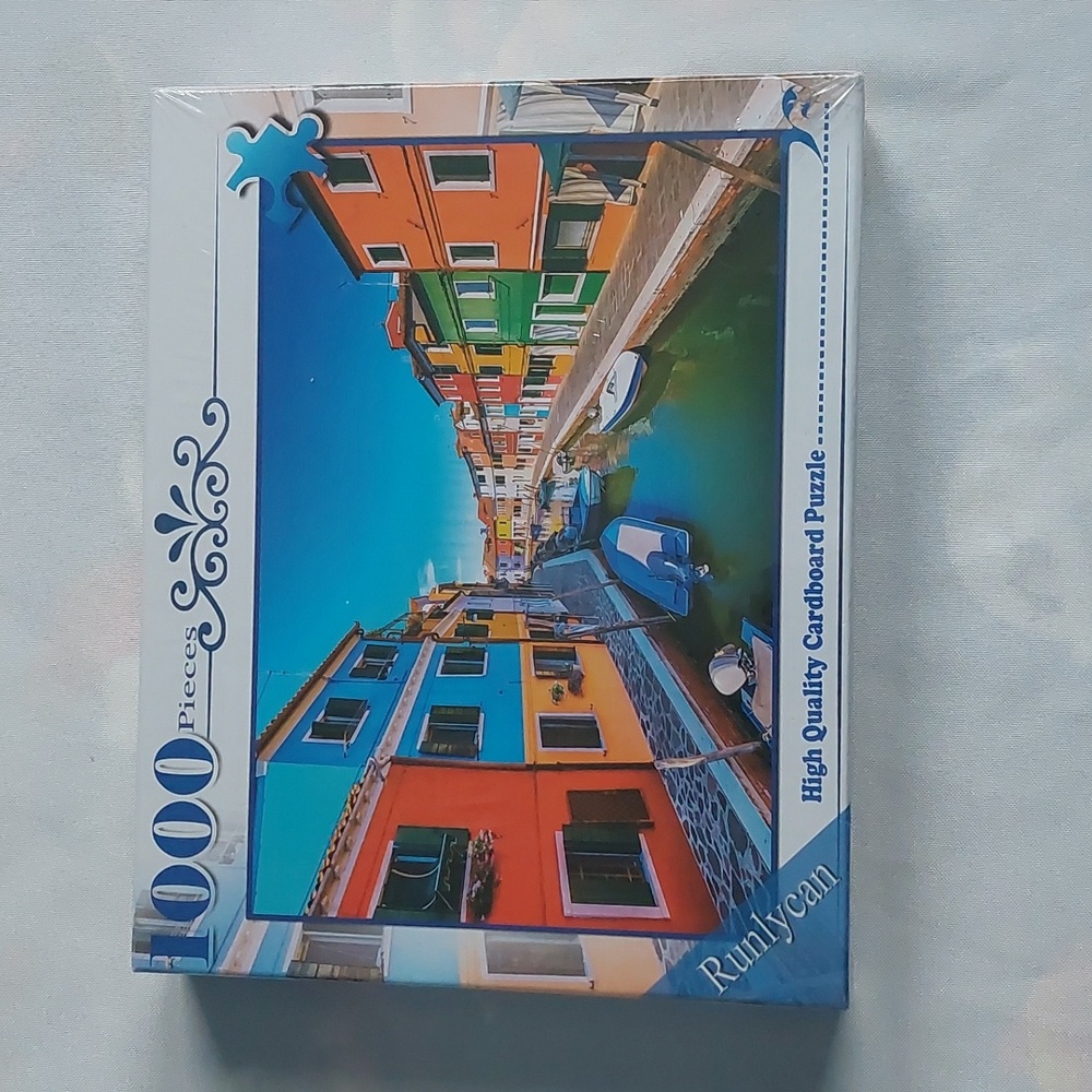 Runlycan Jigsaw puzzle 1000 pc colorful House